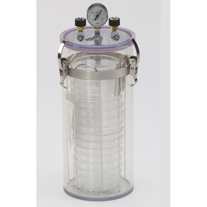 Anaerobic crystal container